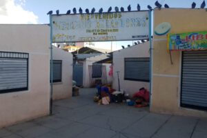Mercado Miraflores ubicado a una cuadra de la avenida Tomás Barrón