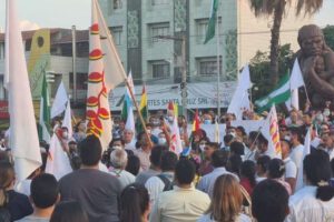 Paro nacional en Bolivia por la Ley 1386