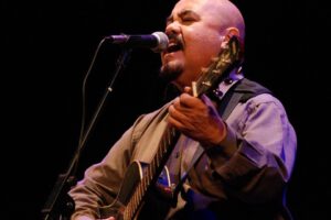 Adrián Barrenechea en Oruro recargándose de la buena vibra del público