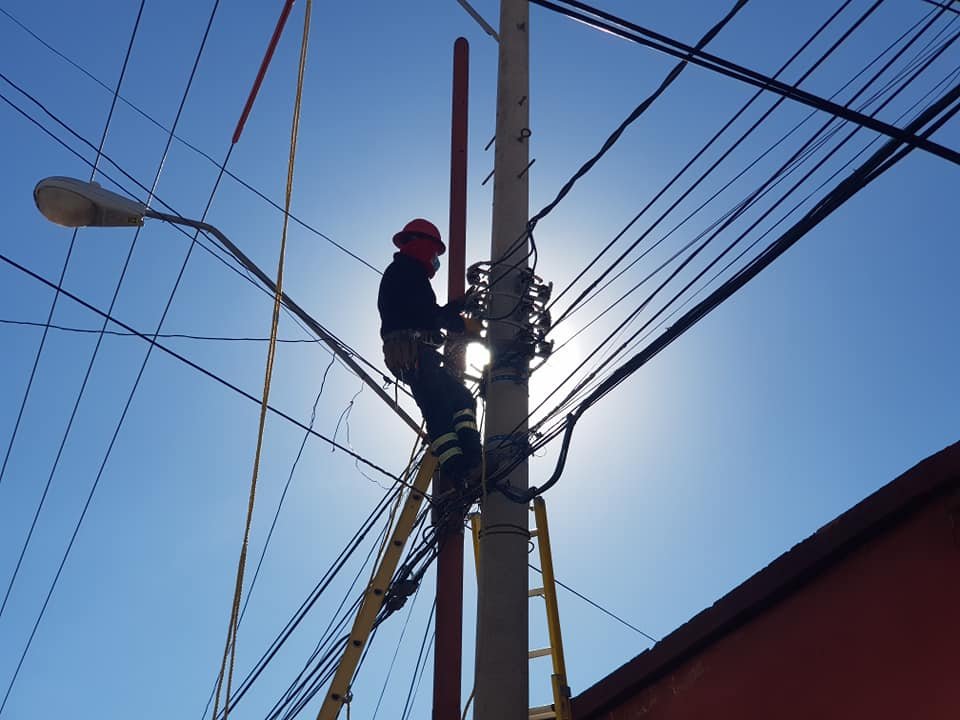 ENDE cambia sistema de cobranza para emitir facturas al momento de la lectura de medidor