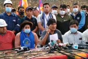 Marcha de Caracollo a La Paz en defensa del Gobierno de Arce