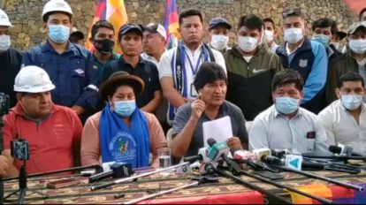 Marcha de Caracollo a La Paz en defensa del Gobierno de Arce