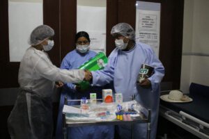 Lotería dona medicamentos a Rubén Canaviri en terapia intensiva