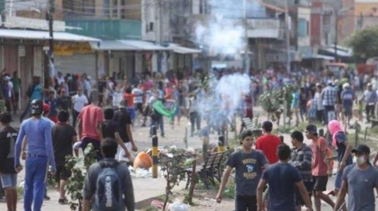 Enfrentamientos en Santa Cruz entre vecinos y bloqueadores