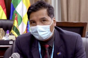 El exministro de Educación Adrián Quelca reafirma su inocencia en el caso de tráfico de exámenes