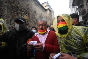 Marcha de la paceñidad con Iván Arias gasificado