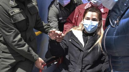Jeanine Añez cuestiona a Arce en Twitter