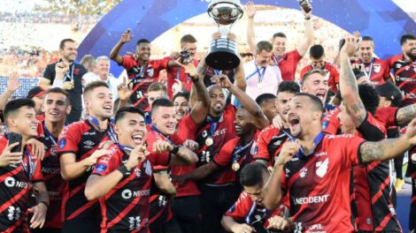 Athletico Paranaense bicampeón de la Copa Sudamericana