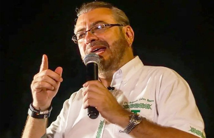 Rómulo Calvo y casos de corrupción
