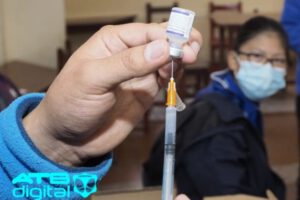 Cuarta ola de la pandemia afecta a personas no vacunadas