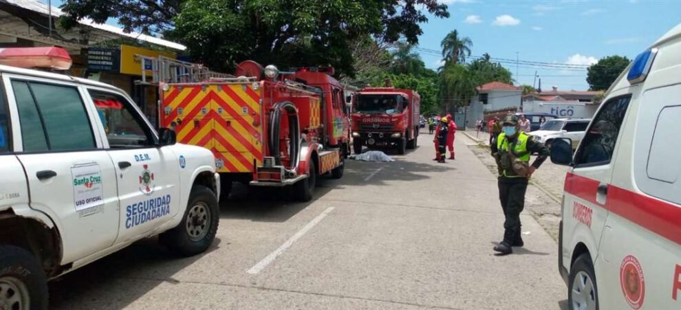 Explosión por fuga de gas en una pizzería en Santa Cruz