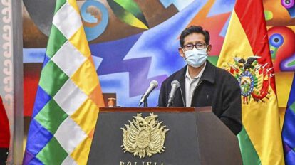 Prohibición de viajes de promoción por el Ministro de Educación, Edgar Pary