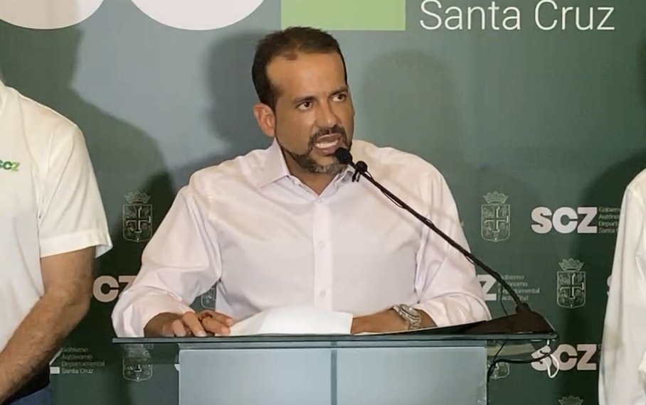 Luis Fernando Camacho pide a la población luchar por una Bolivia Federal