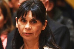 Rosario Baptista cuestiona el sistema electoral en Bolivia