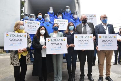 Bolivia recibe vacunas Pfizer para la inmunización de adolescentes