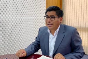 Ministro de Desarrollo Productivo y Economía Plural, Néstor Huanca, garantiza el precio justo de la carne