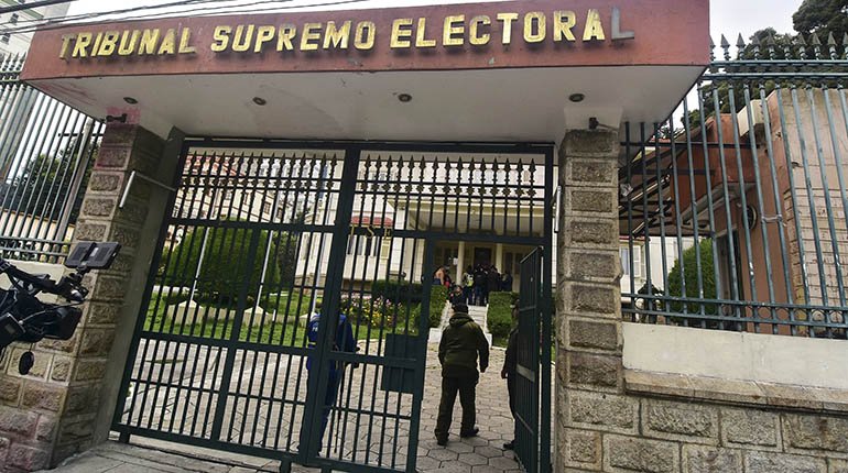 Proceso disciplinario TSE contra Rosario Baptista