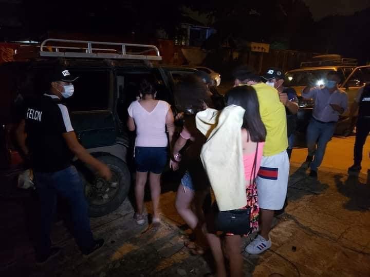 Aprehensión de jóvenes por tusi en Santa Cruz