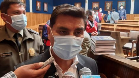 Gobernador Johnny Vedia considera importante tener el estatuto autonómico