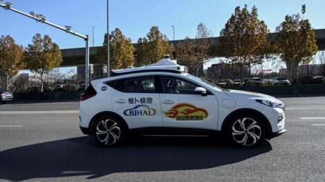 Taxis autónomos en Pekín circulando sin conductor