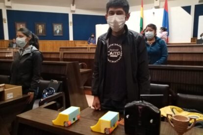 Concurso Internacional de Robótica representado por Víctor Michiga y Laura Misericordia