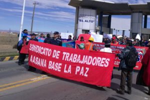 Movilización de trabajadores de Aasana en El Alto