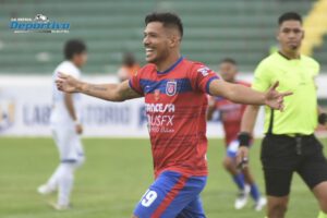 Copa Simón Bolívar entre Universitario de Sucre y García Ágreda