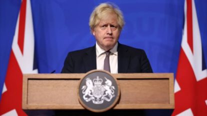 Reino Unido solicita reunión de urgencia del G7 sobre la variante Ómicron