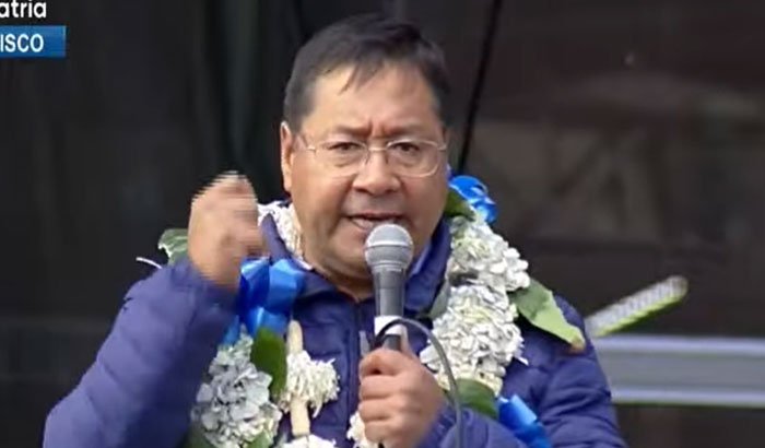 Marcha por la Patria con Luis Arce en la plaza San Francisco
