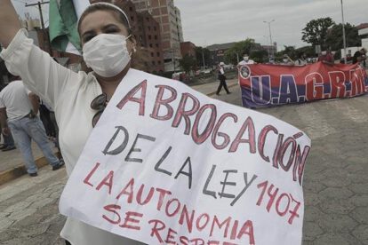 Ley 1407 y reunión de Arce con alcaldes de Bolivia
