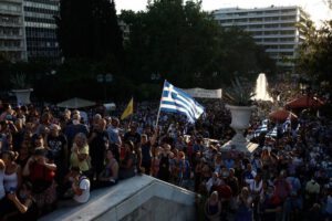 Vacuna obligatoria en Grecia para mayores de 60 años