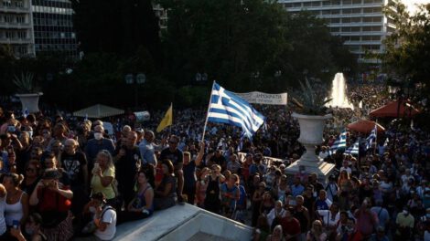 Vacuna obligatoria en Grecia para mayores de 60 años