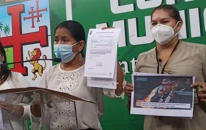 Lola Terrazas presenta resolución en el Concejo Municipal