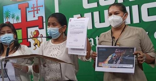Lola Terrazas presenta resolución en el Concejo Municipal
