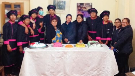 Capacitación en gastronomía para adolescentes del centro Renacer