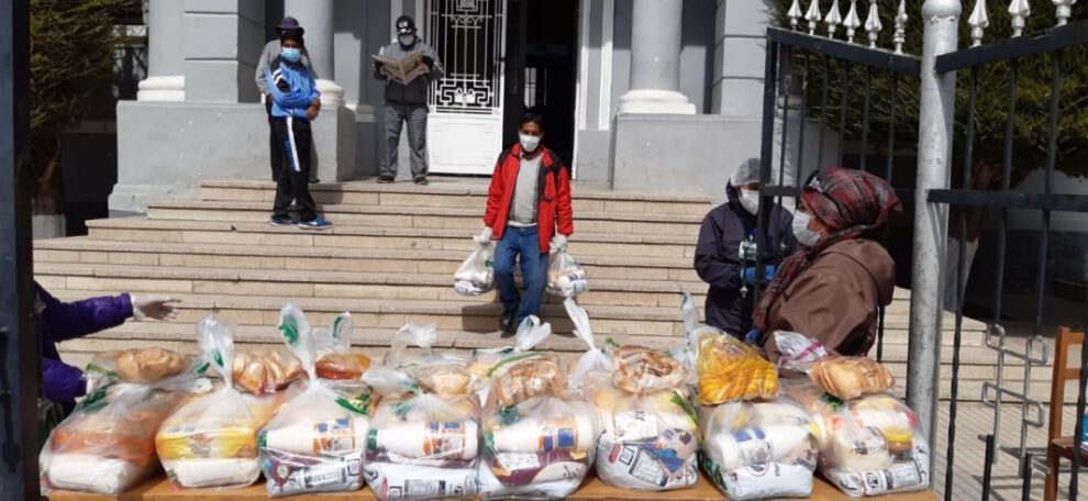 Paquete escolar en Oruro