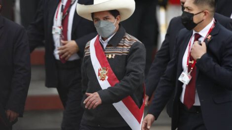 Pedro Castillo en desfile militar por las Fiestas Patrias
