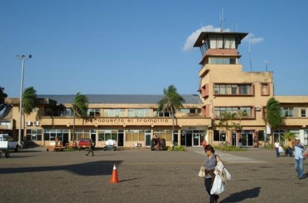 Cierre aeropuerto El Trompillo en Santa Cruz