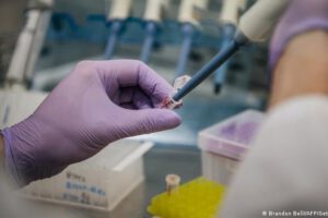 Ómicron en Argentina: primer caso confirmado