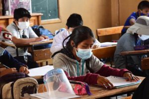 Inicio del año lectivo 2022 en Bolivia
