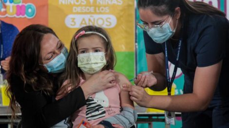 Vacunación contra el Covid-19 en Chile para menores de tres a cinco años