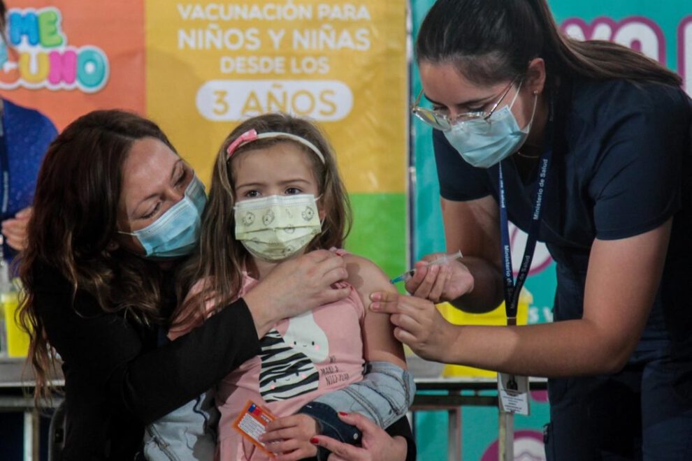 Vacunación contra el Covid-19 en Chile para menores de tres a cinco años