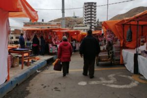 Feria Cultural y Artesanal del Calvario con poca afluencia de público