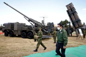 Japón considera atacar bases enemigas