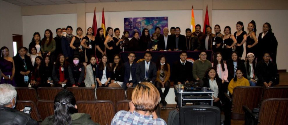 Estudiantes de Comunicación estrenan película sobre la pandemia