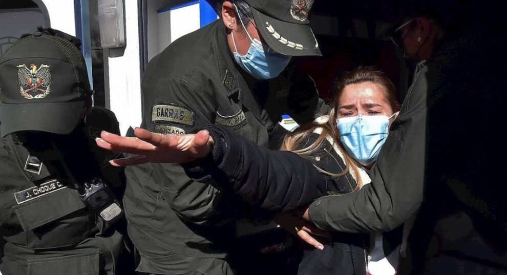 Jeanine Añez busca detención domiciliaria en audiencia