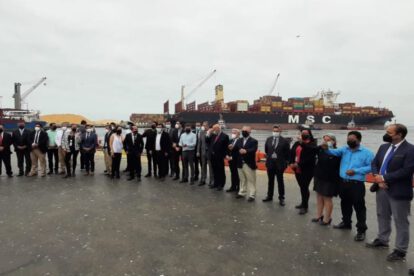 Puerto de Arica recibe al buque MSC Aino
