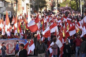 Comcipo da plazo de 24 horas para que policías salgan de Potosí
