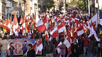 Comcipo da plazo de 24 horas para que policías salgan de Potosí