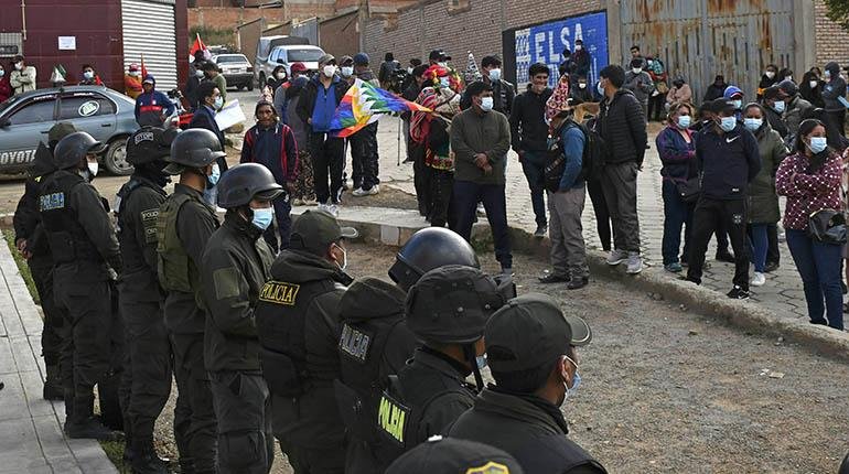 Detención de Pumari en Uncía